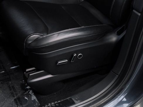Used 2023 Tesla Model X Plaid image 35