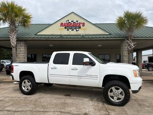 Used 2012 GMC Sierra 2500 Denali AWD/4WD image 1