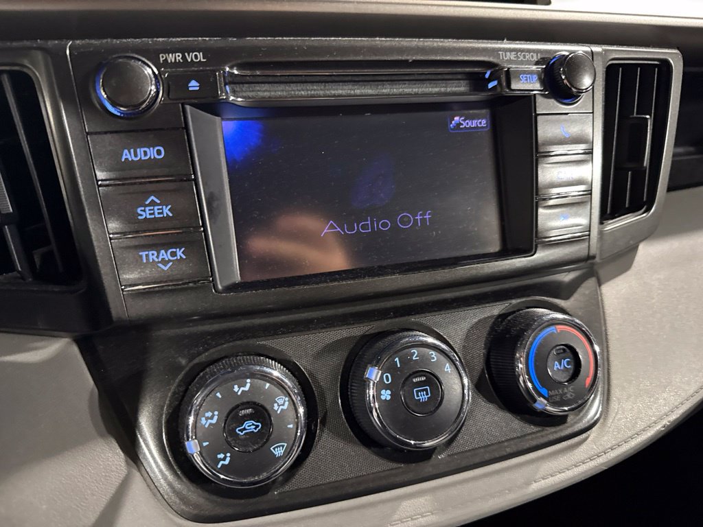 Used 2013 Toyota RAV4 LE w/ Preferred Accessory Pkg AWD/4WD image 19