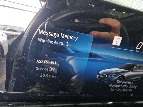 Used 2025 Mercedes-Benz E 450 4MATIC Sedan w/ Airmatic Package image 18