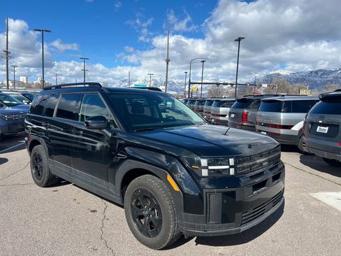 Used 2025 Hyundai Santa Fe XRT image 3