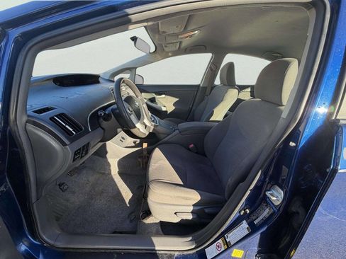 Used 2011 Toyota Prius Five image 14