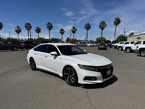 Used 2020 Honda Accord Sport image 2