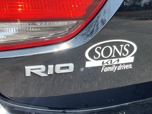 Used 2022 Kia Rio S image 29