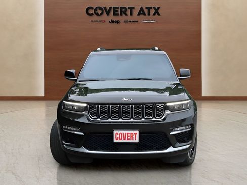 Used 2023 Jeep Grand Cherokee Summit AWD/4WD image 8