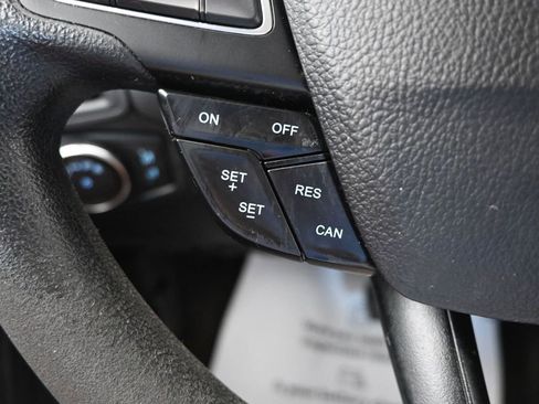 Used 2018 Ford Focus SEL image 30