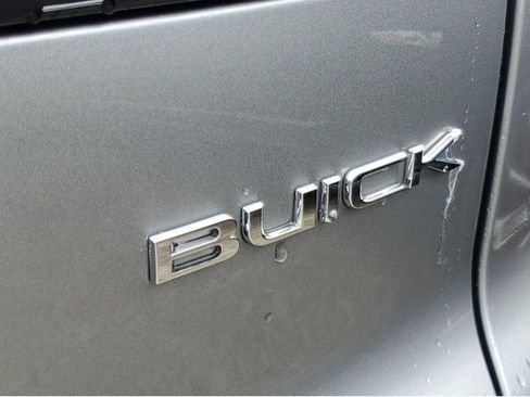 Used 2025 Buick Enclave Sport Touring w/ Power Package FWD image 7