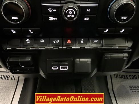 Used 2019 Chevrolet Silverado 1500 LT w/ All-Star Edition image 30