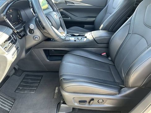 Certified 2026 INFINITI QX60 Luxe w/ Family Package AWD/4WD image 21