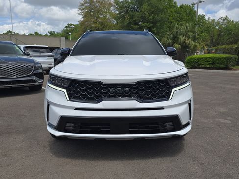 Certified 2023 Kia Sorento SX image 2