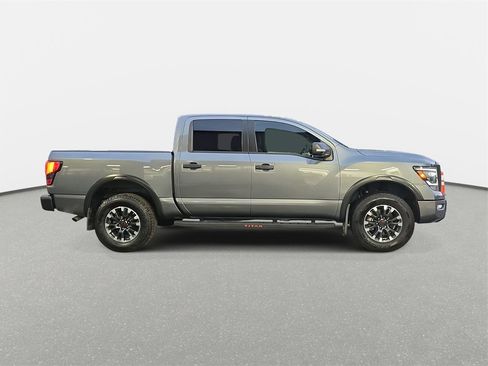 Used 2023 Nissan Titan PRO-4X w/ Pro-4x Convenience Package image 4