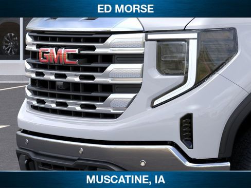 New 2026 GMC Sierra 1500 SLE w/ Preferred Package AWD/4WD image 13