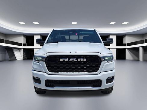 Used 2025 RAM 1500 Big Horn AWD/4WD image 9