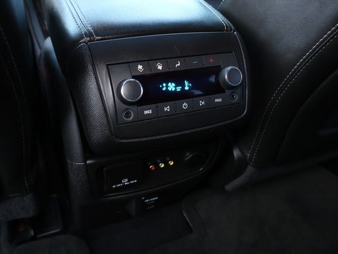 Used 2015 Chevrolet Traverse LT AWD/4WD image 23