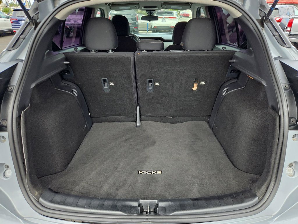 Used 2021 Nissan Kicks SV FWD image 16