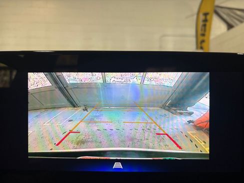 Used 2025 Chevrolet TrailBlazer LT image 17