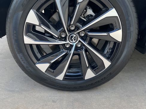 Certified 2025 MAZDA CX-50 2.5 Hybrid w/ Premium Plus Pkg AWD/4WD image 27