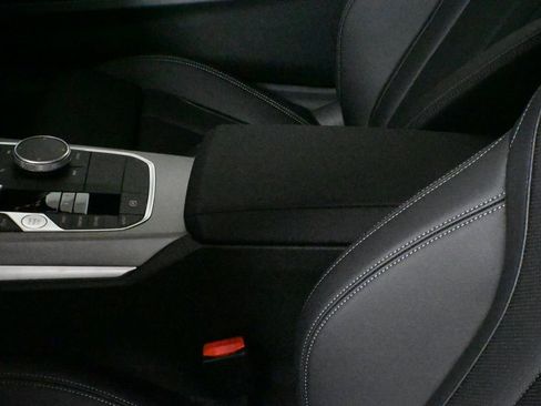 Used 2025 BMW M240i xDrive Coupe w/ Premium Package image 26