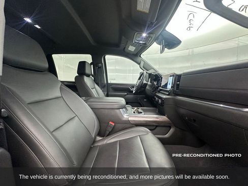Used 2024 Chevrolet Silverado 3500 LTZ w/ LTZ Convenience Package image 13