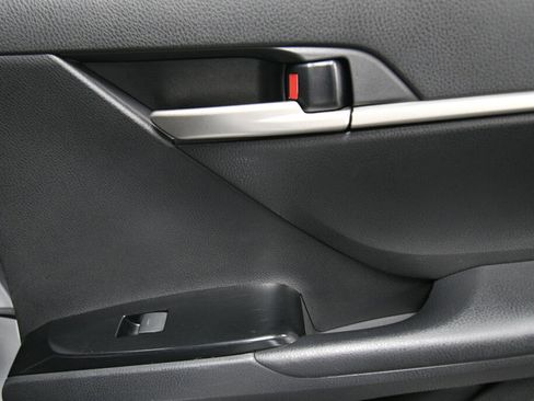 Certified 2025 Toyota Camry LE image 23