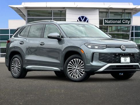 New 2025 Volkswagen Tiguan S image 2