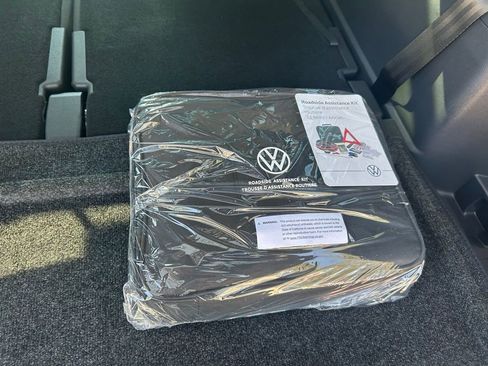 New 2026 Volkswagen Atlas Peak Edition AWD/4WD image 35