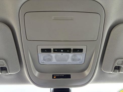 Used 2022 Chevrolet Colorado Z71 image 17