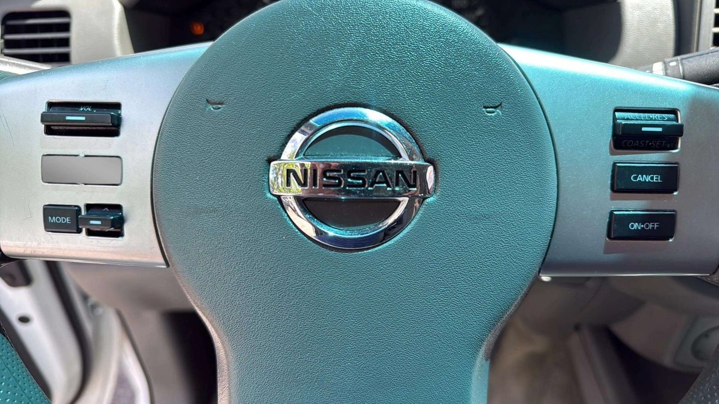 Used 2018 Nissan Frontier SV RWD image 10