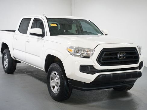 Certified 2023 Toyota Tacoma SR image 3