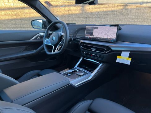 Used 2025 BMW 430i xDrive Coupe w/ M Sport Package image 9