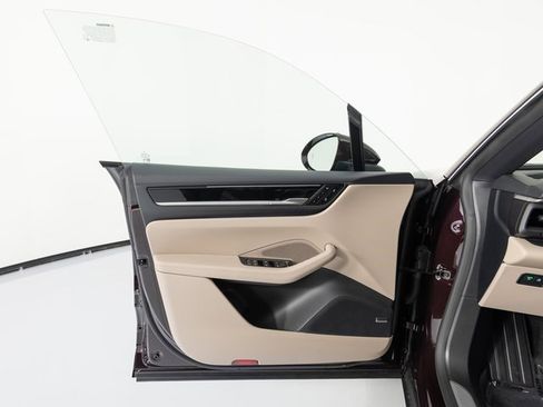 New 2025 Porsche Macan 4S Electric image 12