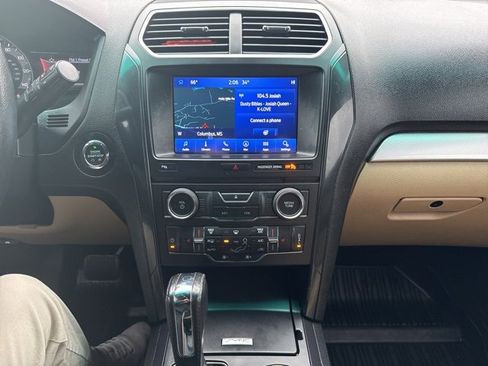 Used 2017 Ford Explorer XLT w/ Equipment Group 202A image 21