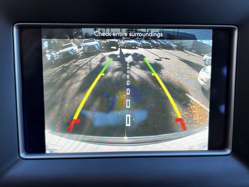 Used 2018 Jeep Grand Cherokee Limited image 26