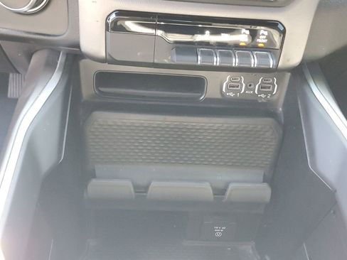 Used 2020 RAM 1500 Big Horn AWD/4WD image 26