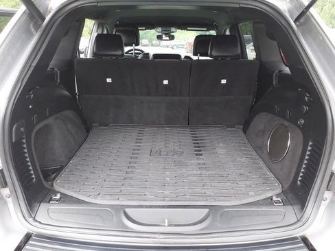 Used 2018 Jeep Grand Cherokee Altitude AWD/4WD image 23