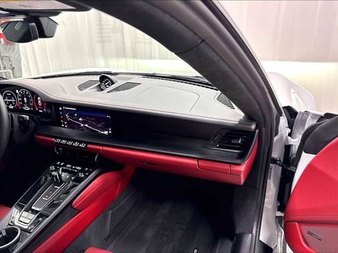 Used 2026 Porsche 911 Carrera GTS RWD image 26
