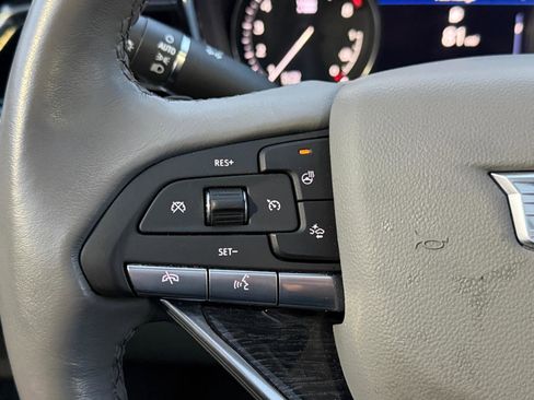 Used 2024 Cadillac XT6 Premium Luxury w/ Technology Package image 18