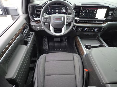New 2026 GMC Sierra 3500 SLE w/ SLE Convenience Package image 27