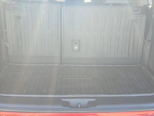 Used 2021 Toyota Highlander XLE FWD image 6