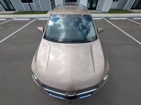Used 2018 Chevrolet Equinox LT FWD image 4