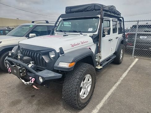 Used 2018 Jeep Wrangler Unlimited Sport S AWD/4WD image 4