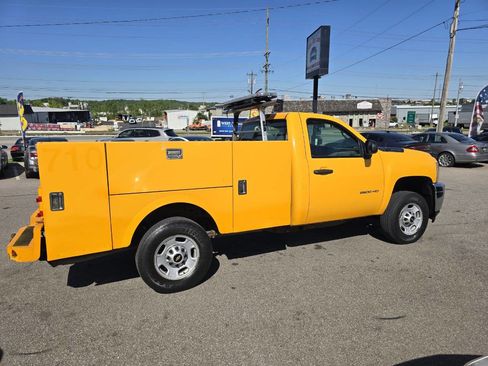 Used 2013 Chevrolet Silverado 2500 W/T AWD/4WD image 15