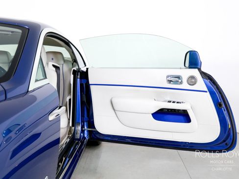 Used 2019 Rolls-Royce Wraith image 10