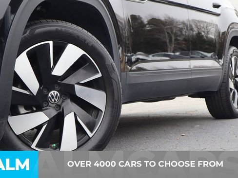 Used 2025 Volkswagen Atlas Cross Sport SE FWD image 3