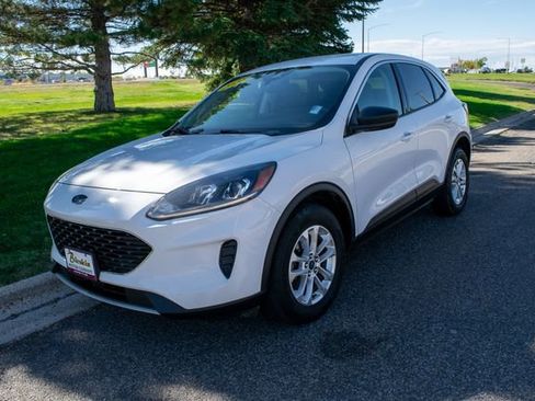 Used 2022 Ford Escape SE image 1