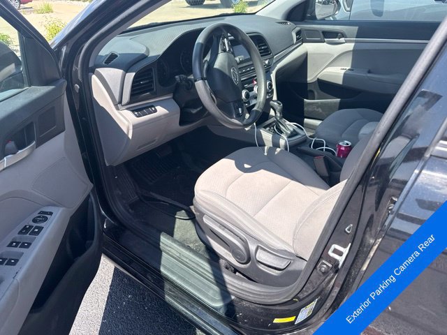 Used 2019 Hyundai Elantra SE FWD image 12