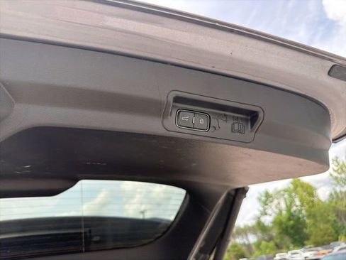 Used 2021 Ford Explorer XLT w/ Equipment Group 202A AWD/4WD image 58
