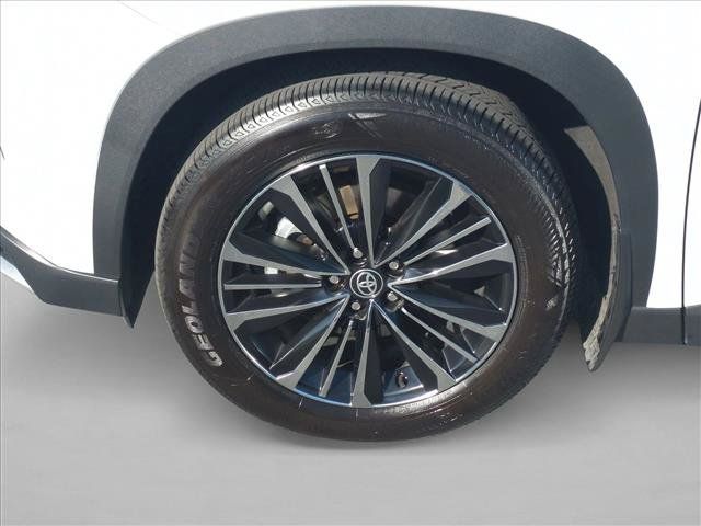 Certified 2026 Toyota Grand Highlander AWD Hybrid image 27