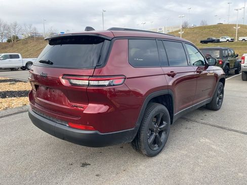 New 2025 Jeep Grand Cherokee L Limited w/ Black Appearance Package image 3
