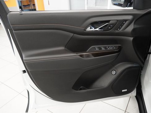 Certified 2023 GMC Acadia AT4 w/ Technology Package image 15